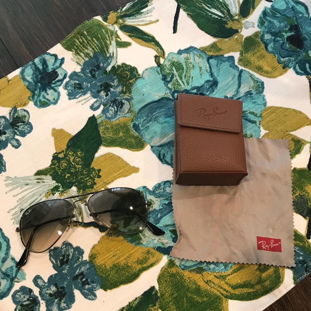 Foldable Aviator Ray-Ban sunglasses